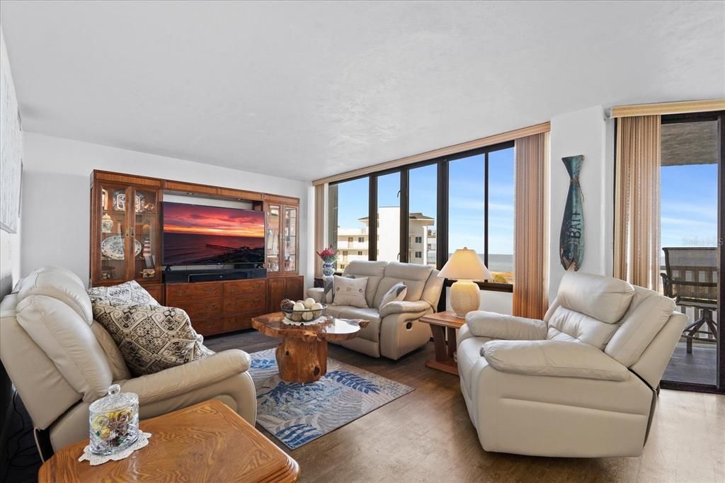 На продажу: $470,000 (2 спален, 2 ванн, 1476 Квадратных фут)