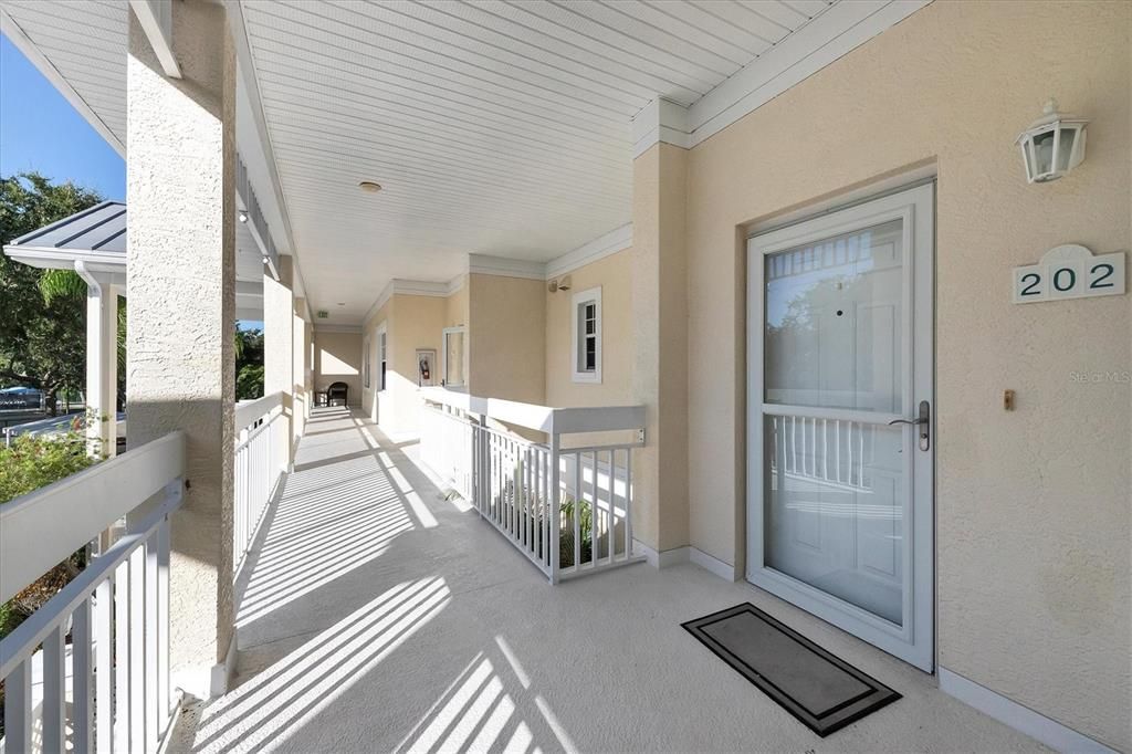 В аренду: $4,200 (2 спален, 2 ванн, 1215 Квадратных фут)