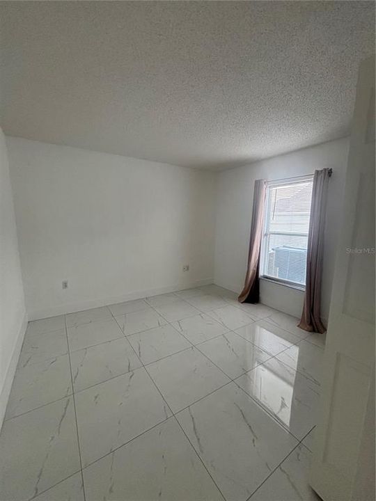 For Rent: $2,450 (3 beds, 2 baths, 1448 Square Feet)