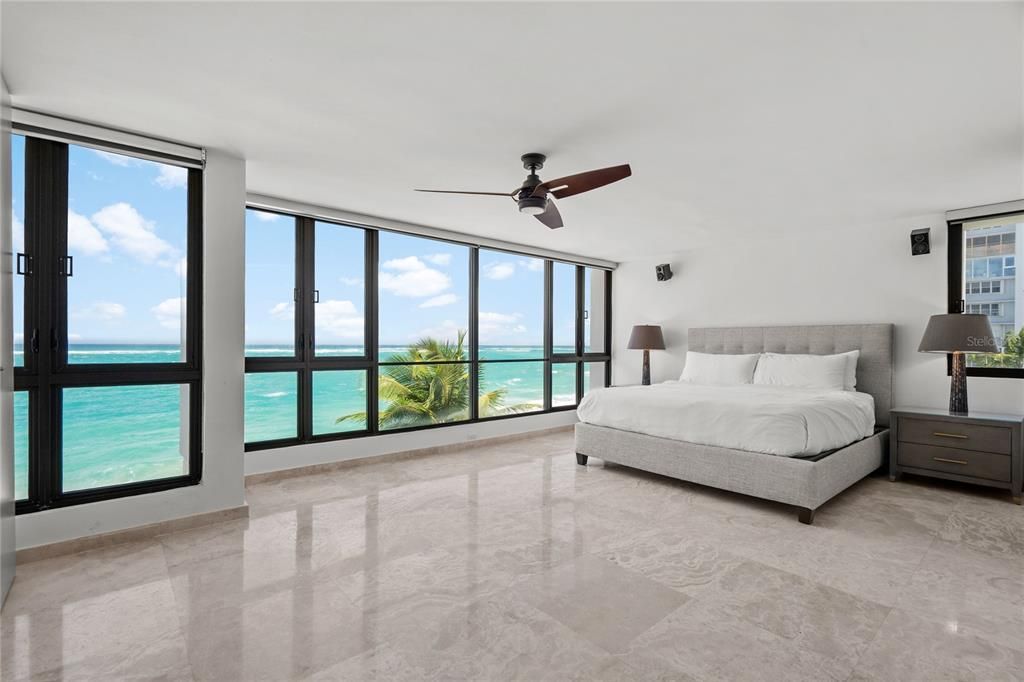 En Venta: $4,500,000 (4 camas, 3 baños, 3022 Pies cuadrados)