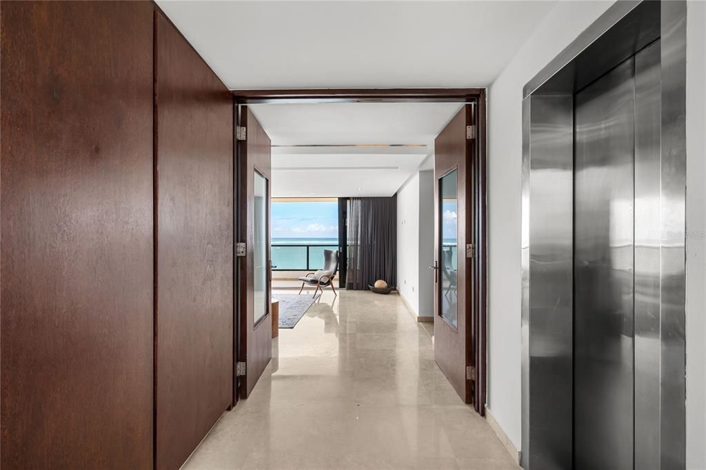 En Venta: $4,500,000 (4 camas, 3 baños, 3022 Pies cuadrados)