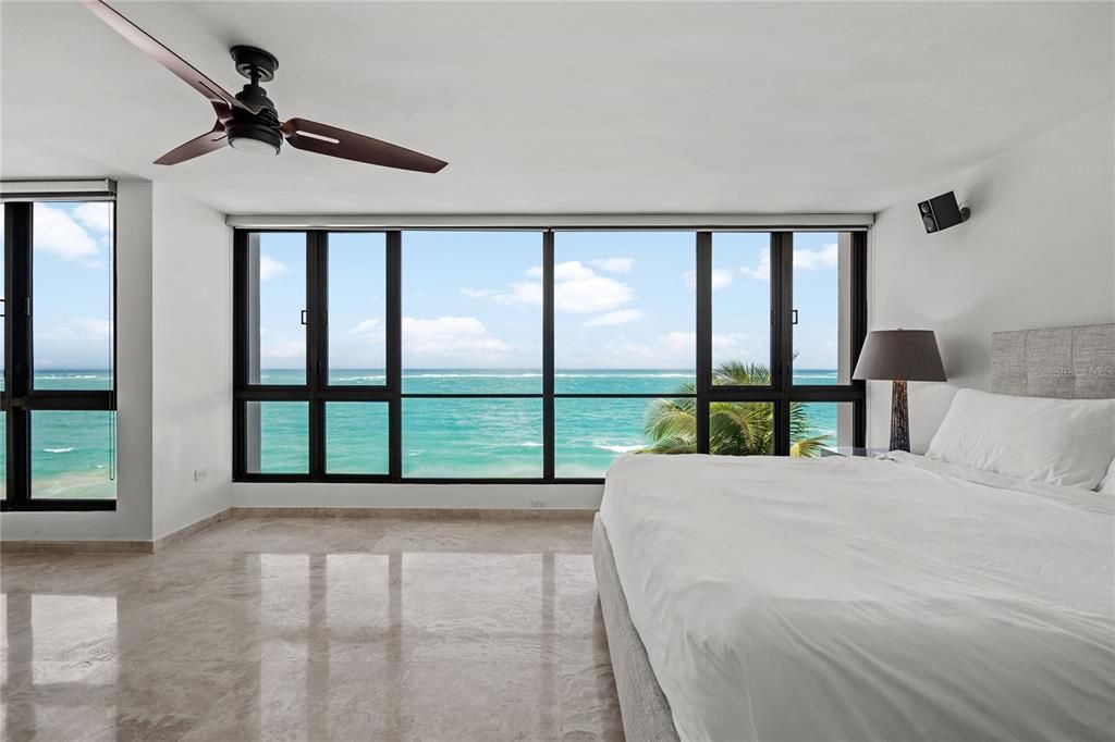 En Venta: $4,500,000 (4 camas, 3 baños, 3022 Pies cuadrados)