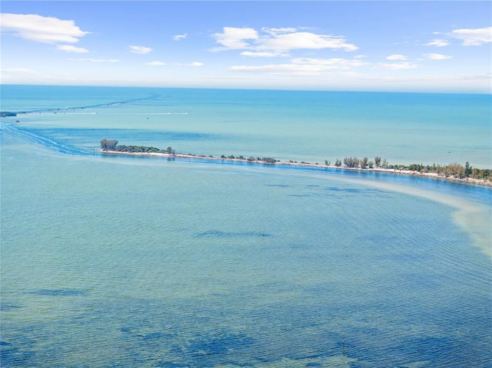 En Venta: $579,995 (0.18 acres)
