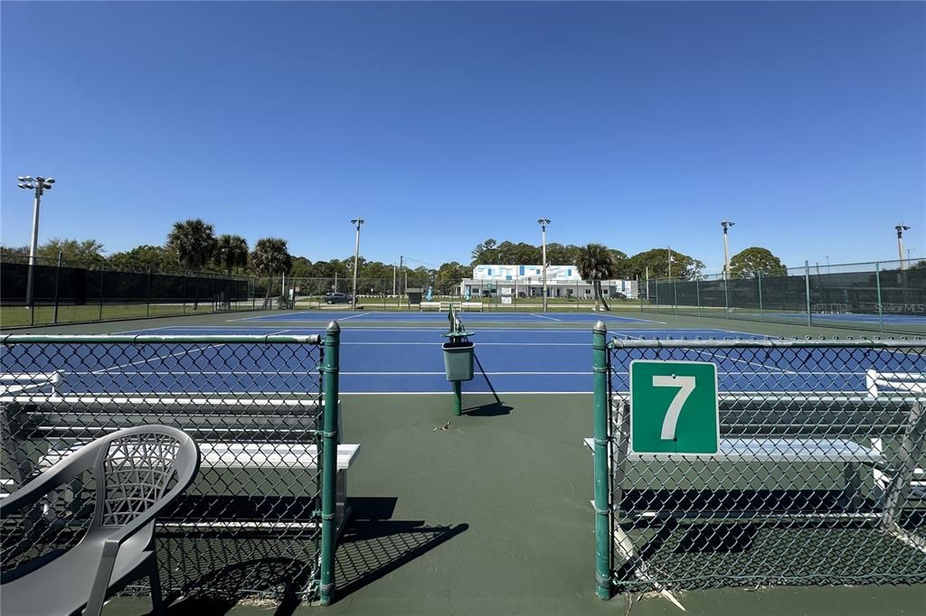 待售: $250,000 (2 贝兹, 2 浴室, 1117 平方英尺)