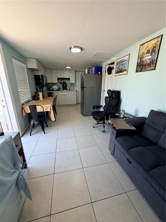 出租: $1,550 (2 贝兹, 1 浴室, 650 平方英尺)