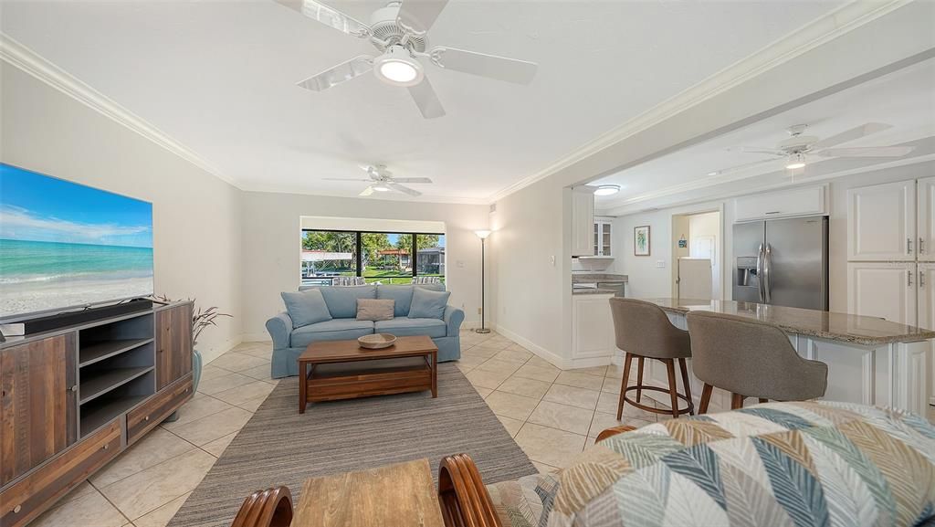 待售: $429,990 (2 贝兹, 2 浴室, 1312 平方英尺)