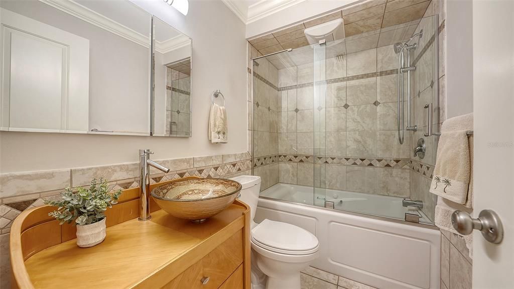 待售: $429,990 (2 贝兹, 2 浴室, 1312 平方英尺)