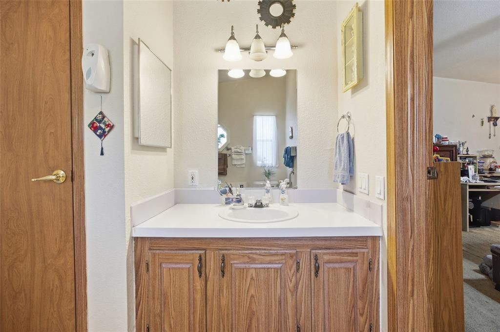 На продажу: $350,000 (3 спален, 2 ванн, 1350 Квадратных фут)