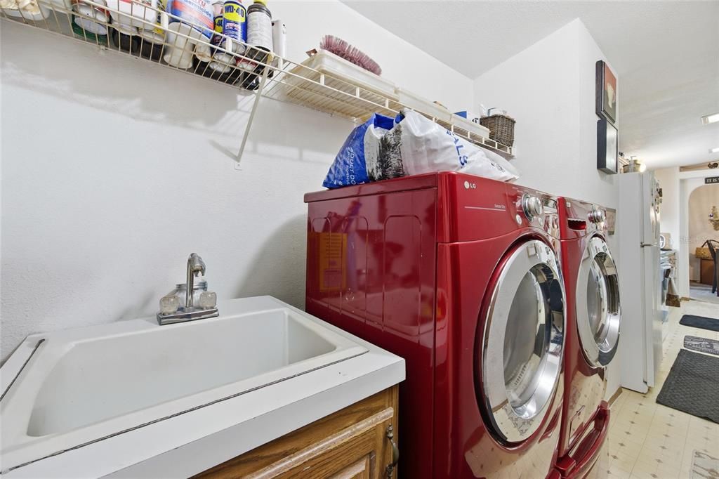 На продажу: $350,000 (3 спален, 2 ванн, 1350 Квадратных фут)