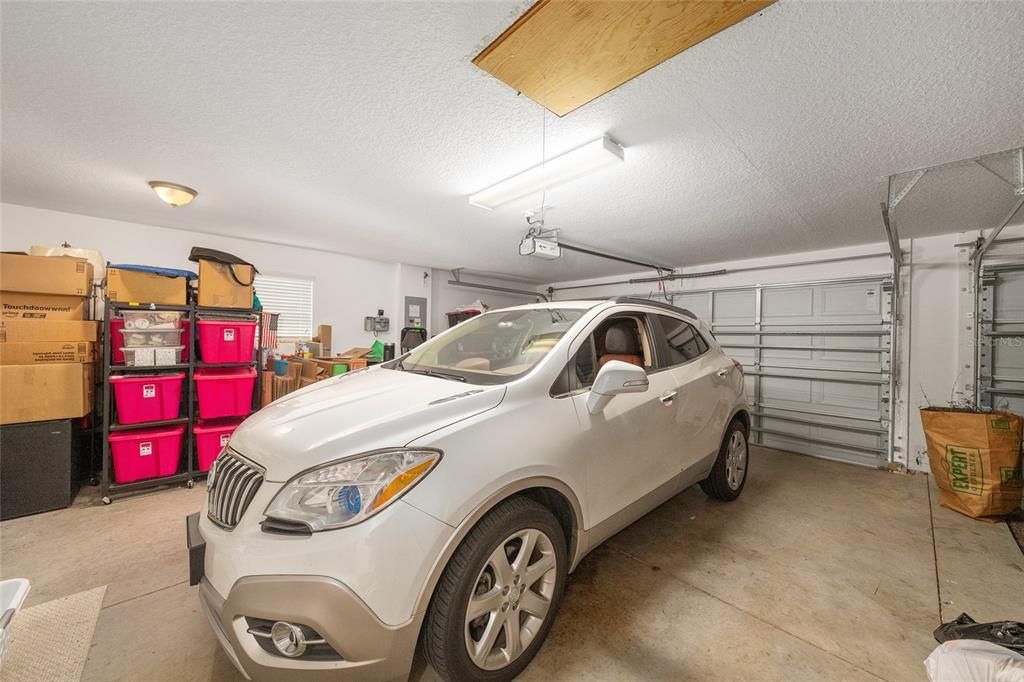 Activo con contrato: $325,000 (3 camas, 2 baños, 1240 Pies cuadrados)