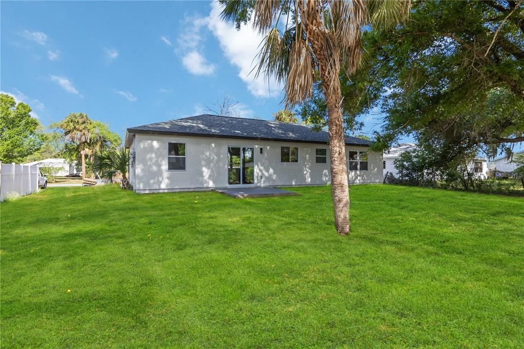 Activo con contrato: $270,000 (3 camas, 2 baños, 1144 Pies cuadrados)