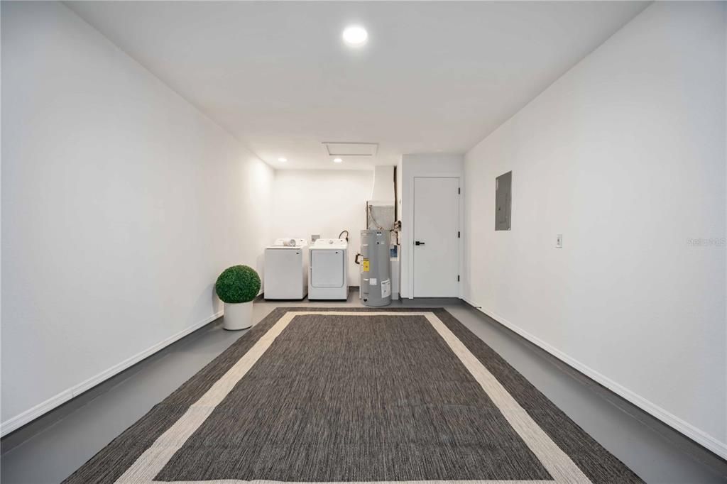 Activo con contrato: $270,000 (3 camas, 2 baños, 1144 Pies cuadrados)