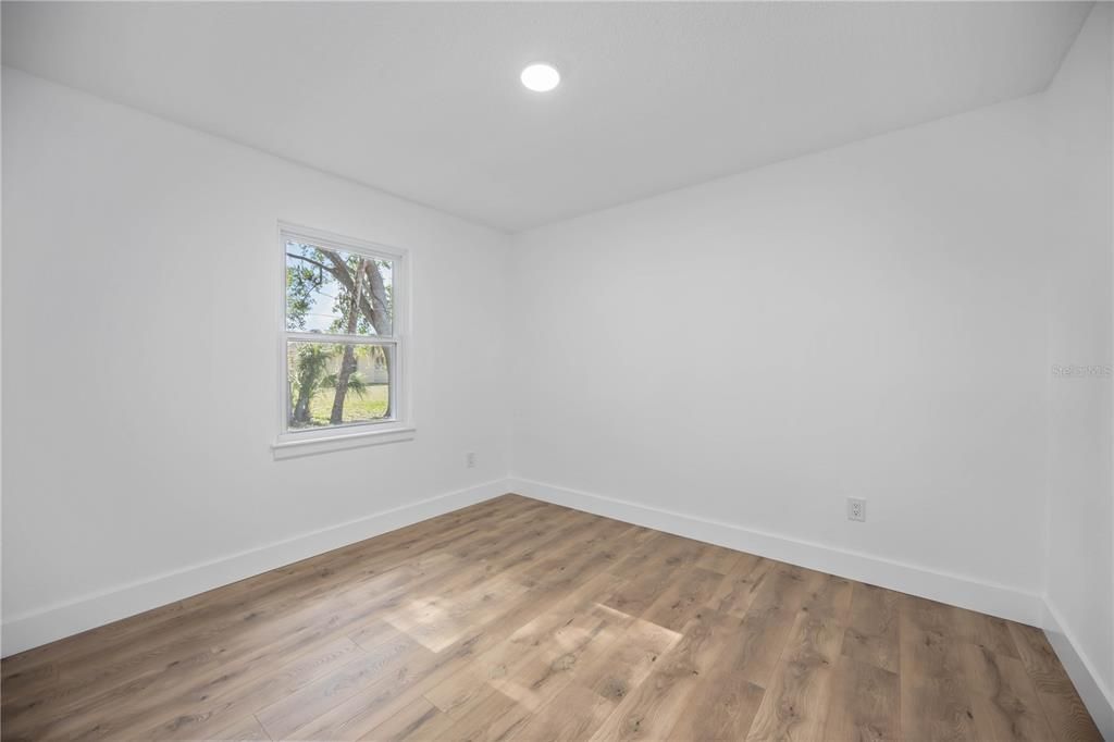 Activo con contrato: $270,000 (3 camas, 2 baños, 1144 Pies cuadrados)