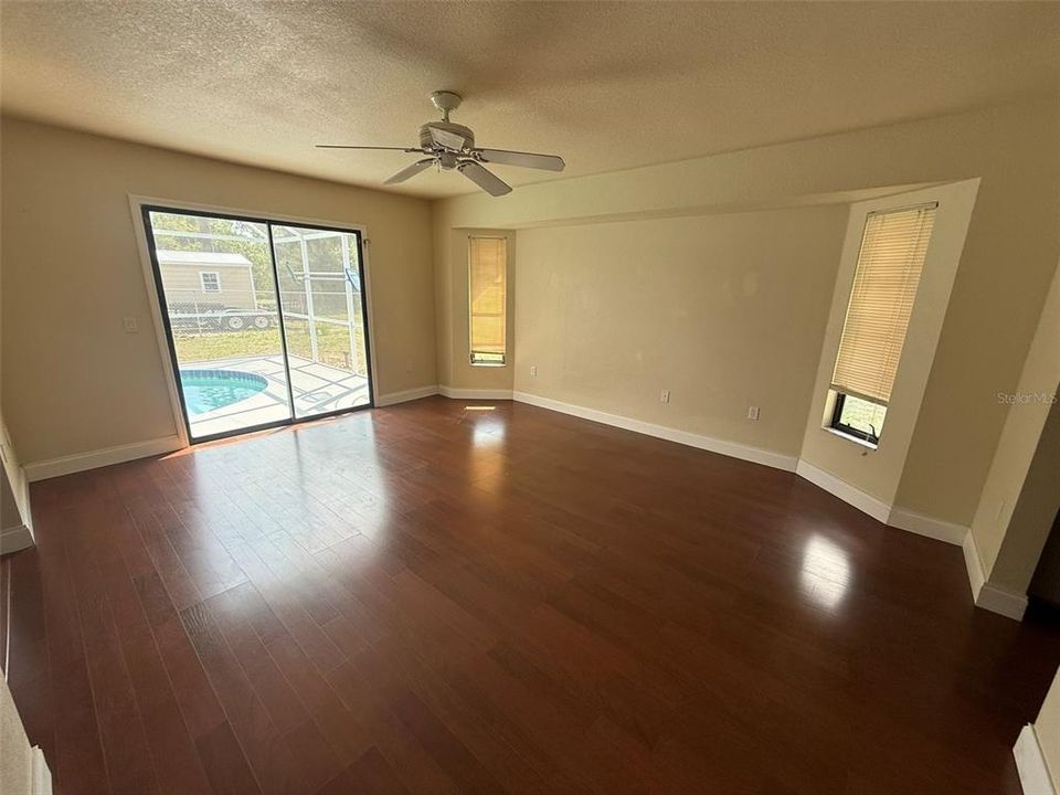 В аренду: $2,495 (4 спален, 3 ванн, 2318 Квадратных фут)