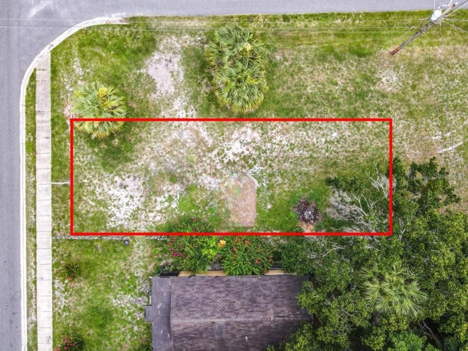 En Venta: $50,000 (0.09 acres)