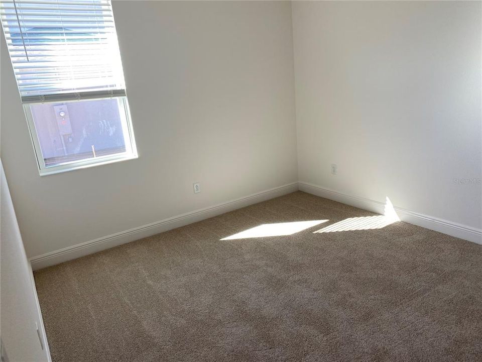 В аренду: $2,595 (4 спален, 2 ванн, 2094 Квадратных фут)