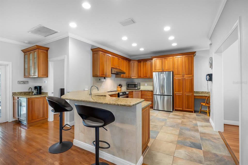 For Rent: $7,500 (4 beds, 3 baths, 2554 Square Feet)