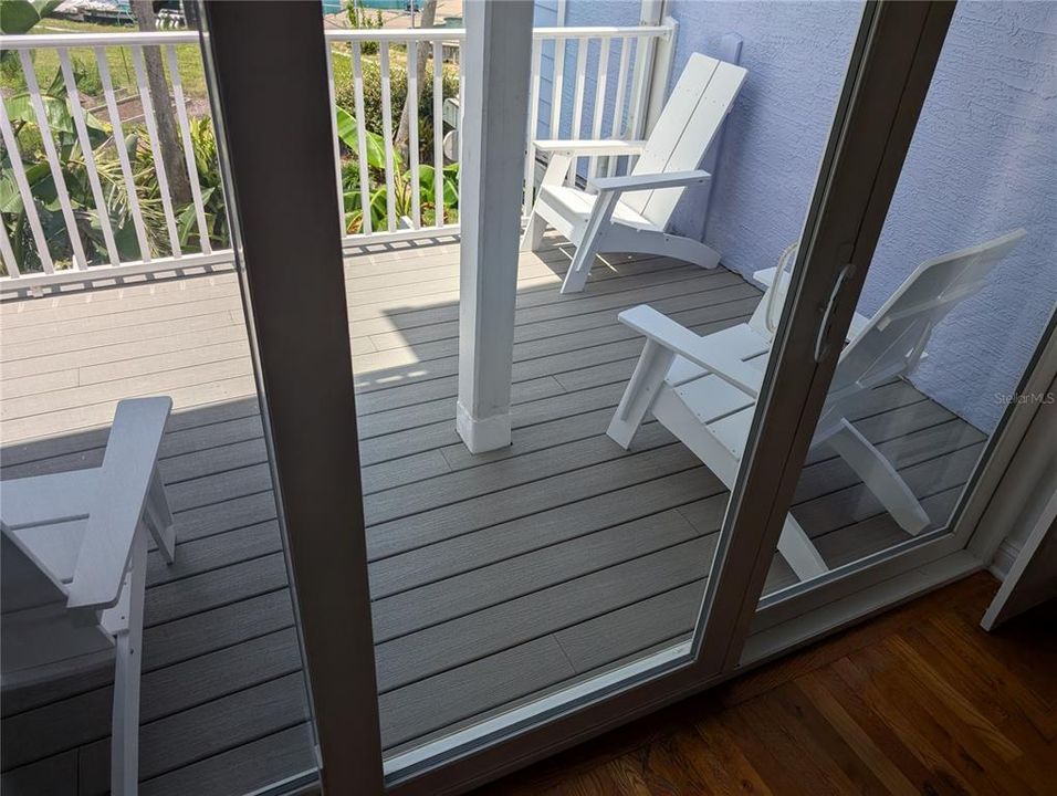 For Sale: $315,000 (2 beds, 2 baths, 1329 Square Feet)