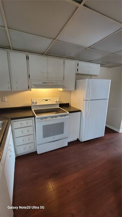 В аренду: $1,550 (2 спален, 1 ванн, 1068 Квадратных фут)