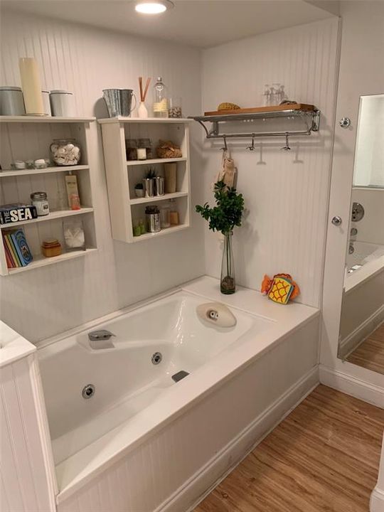 For Rent: $5,000 (3 beds, 3 baths, 1795 Square Feet)