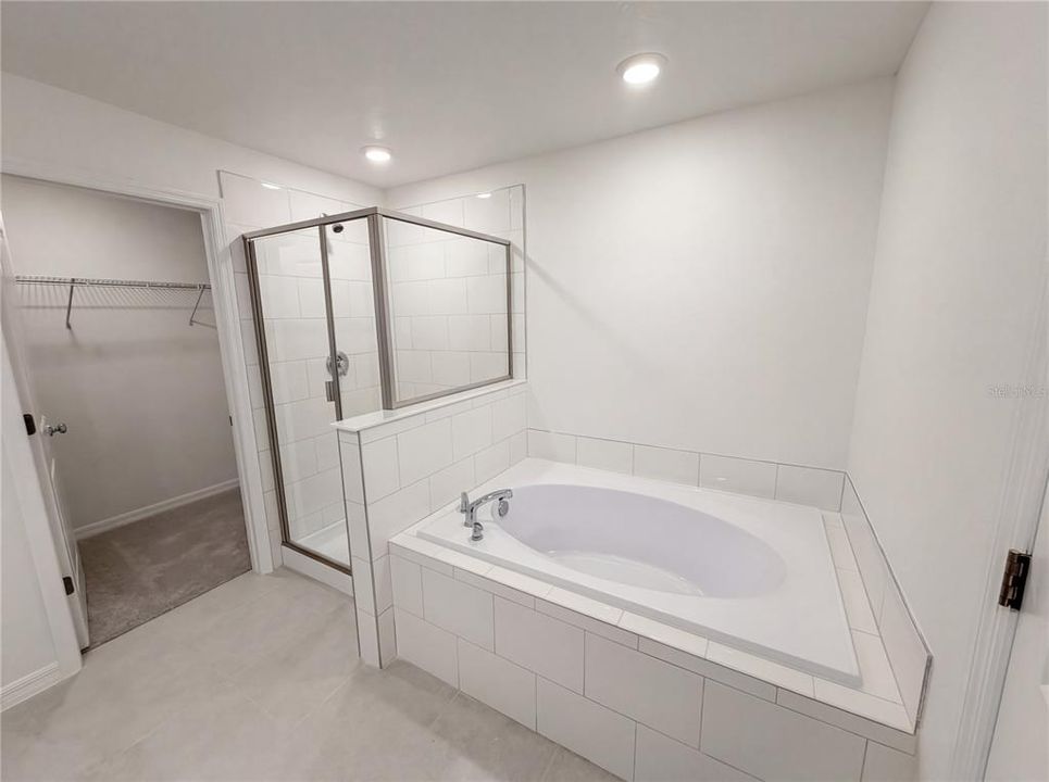 待售: $277,000 (3 贝兹, 2 浴室, 1801 平方英尺)