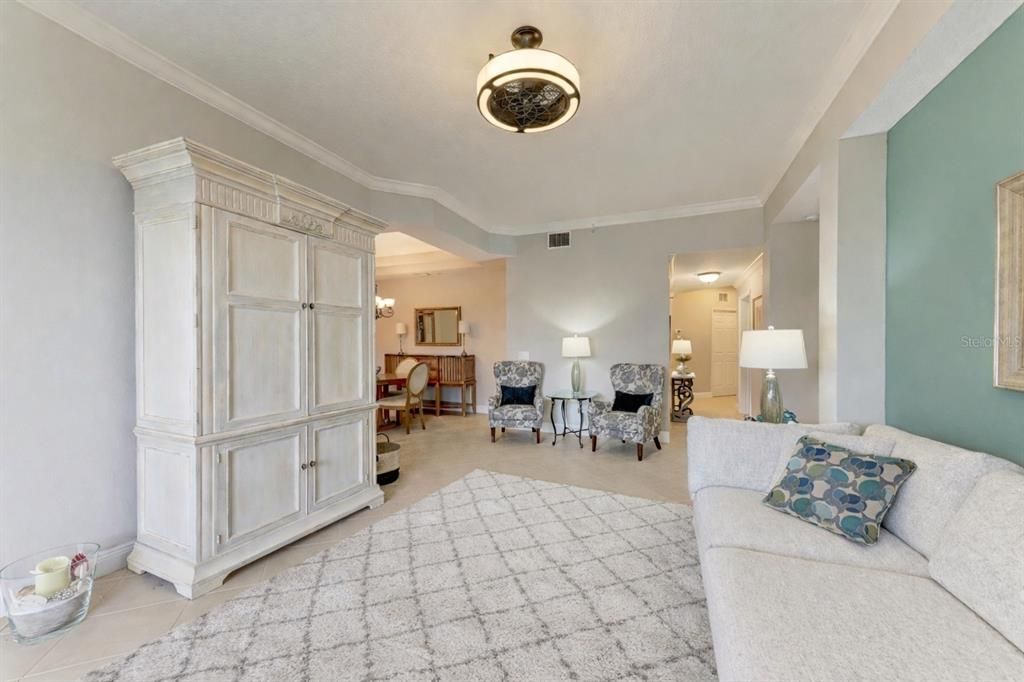 For Sale: $324,900 (2 beds, 2 baths, 1522 Square Feet)