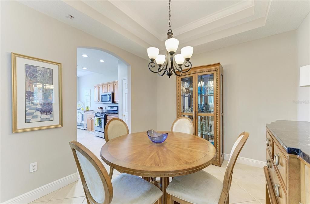 For Sale: $324,900 (2 beds, 2 baths, 1522 Square Feet)