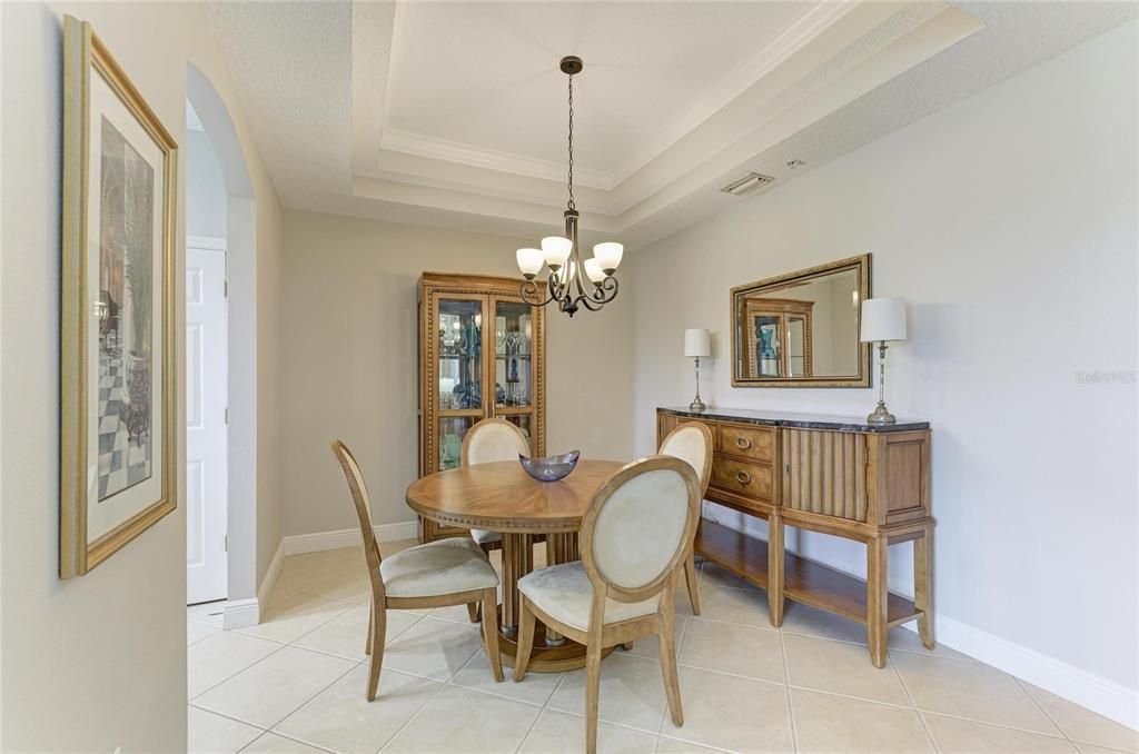 For Sale: $324,900 (2 beds, 2 baths, 1522 Square Feet)