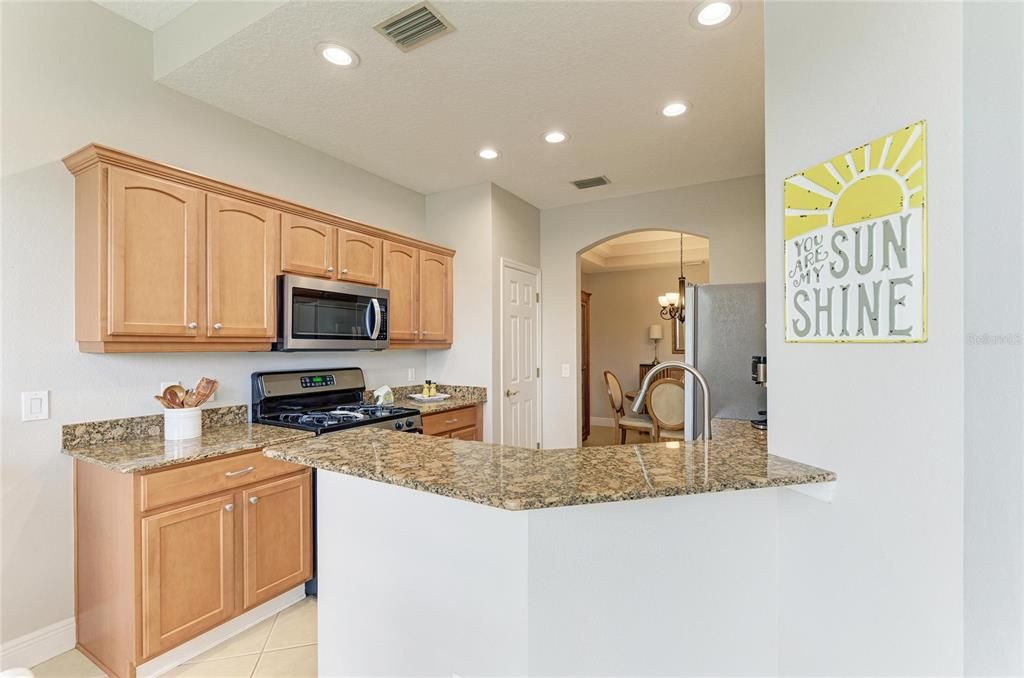 For Sale: $324,900 (2 beds, 2 baths, 1522 Square Feet)
