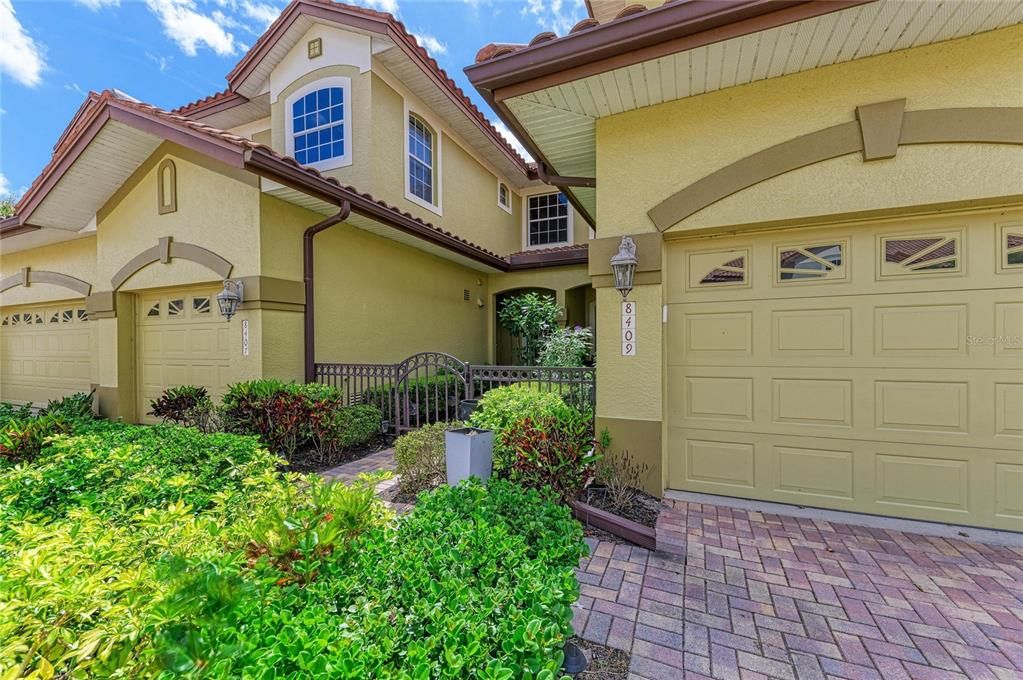 For Sale: $324,900 (2 beds, 2 baths, 1522 Square Feet)