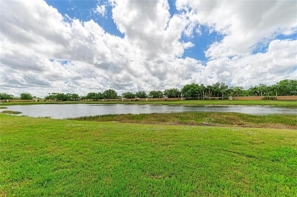 For Sale: $324,900 (2 beds, 2 baths, 1522 Square Feet)