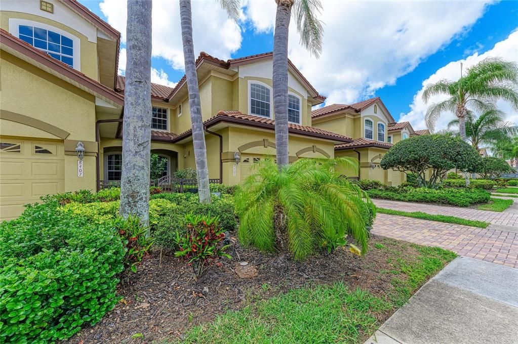 For Sale: $324,900 (2 beds, 2 baths, 1522 Square Feet)