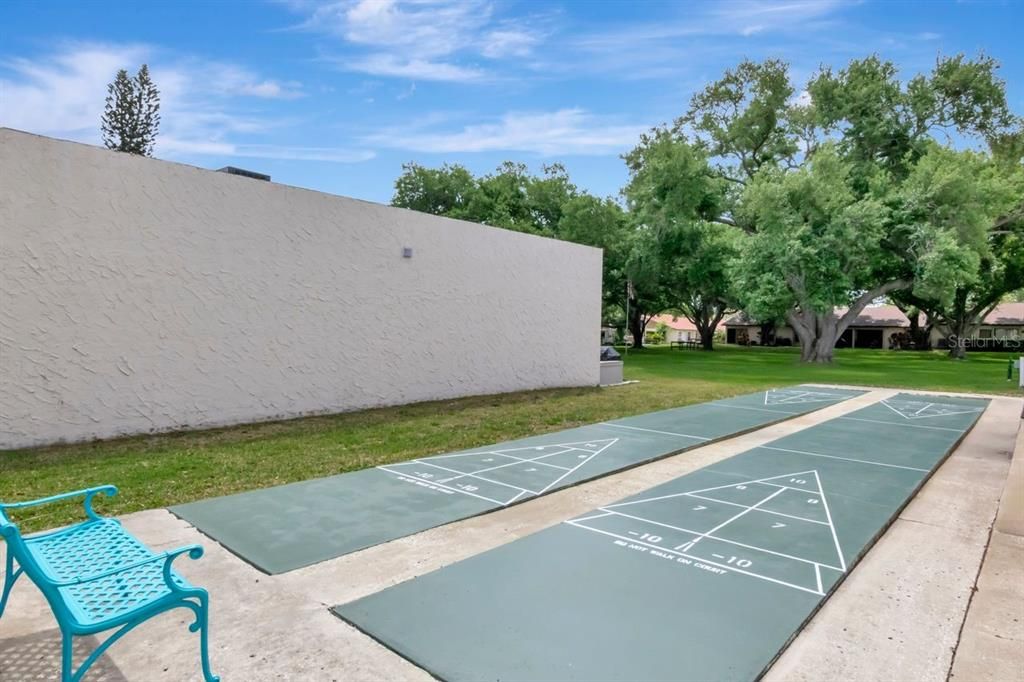 待售: $215,000 (2 贝兹, 2 浴室, 945 平方英尺)