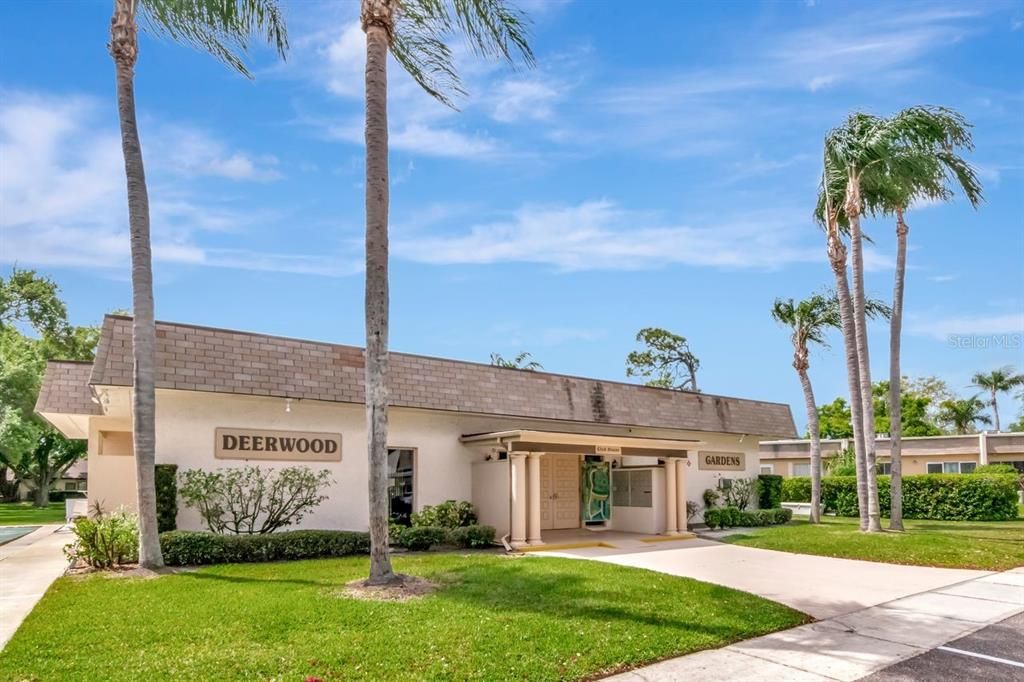 待售: $215,000 (2 贝兹, 2 浴室, 945 平方英尺)