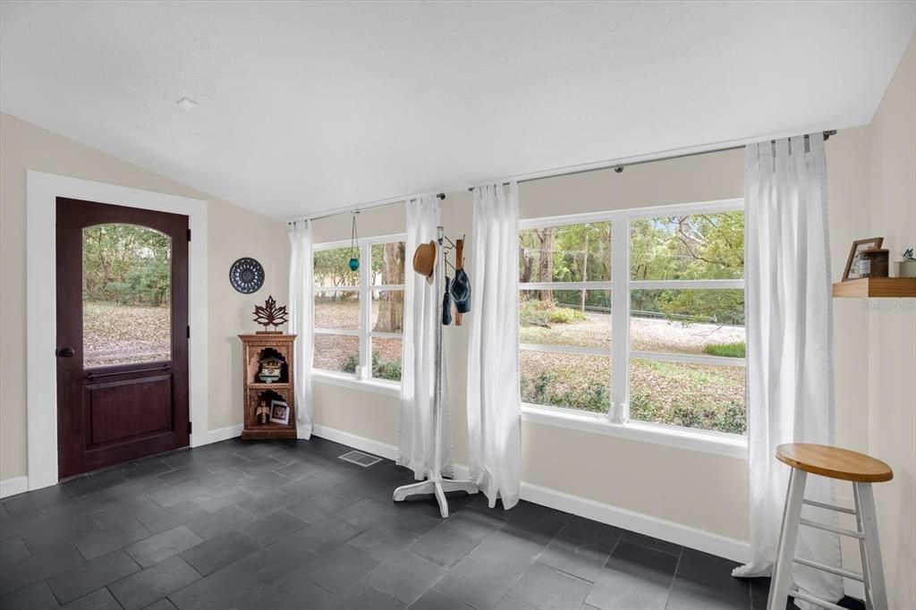 На продажу: $515,000 (3 спален, 2 ванн, 1760 Квадратных фут)