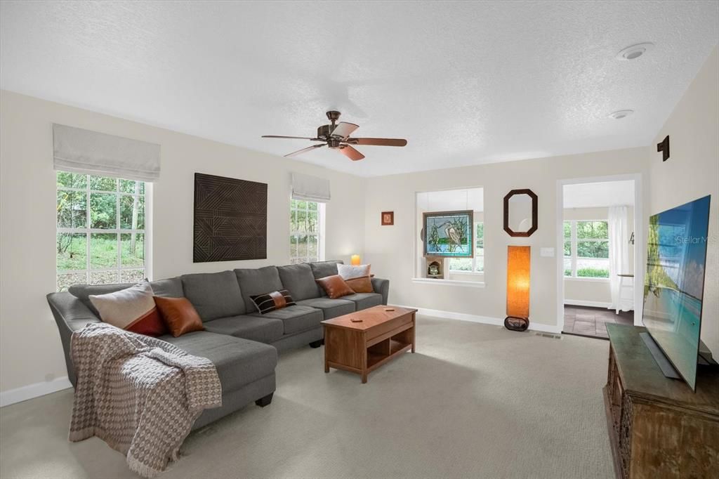 На продажу: $515,000 (3 спален, 2 ванн, 1760 Квадратных фут)