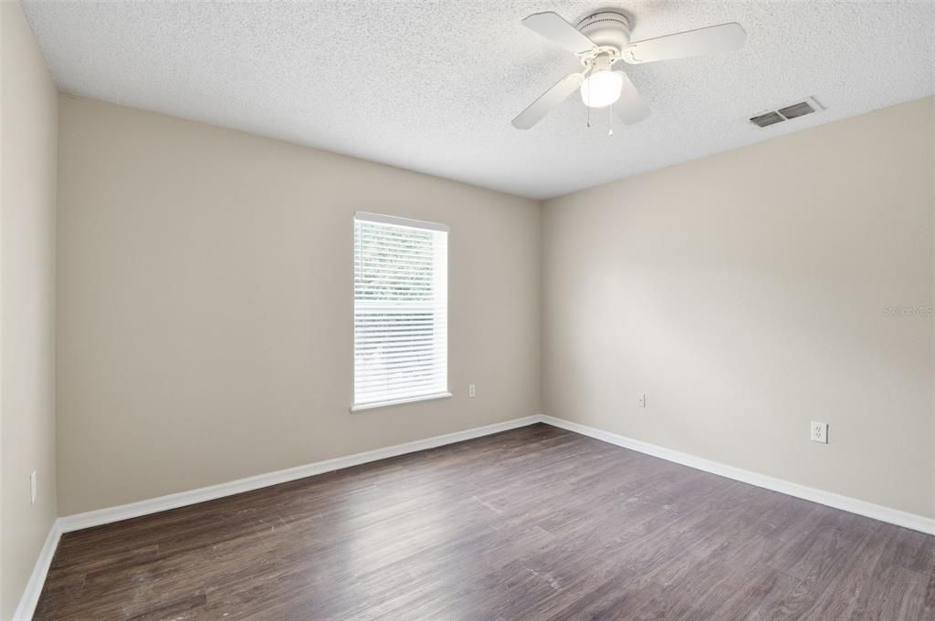 For Sale: $284,900 (4 beds, 2 baths, 2856 Square Feet)