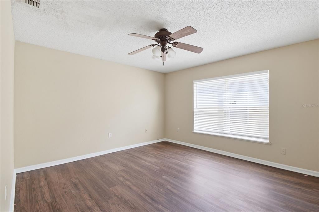 For Sale: $284,900 (4 beds, 2 baths, 2856 Square Feet)