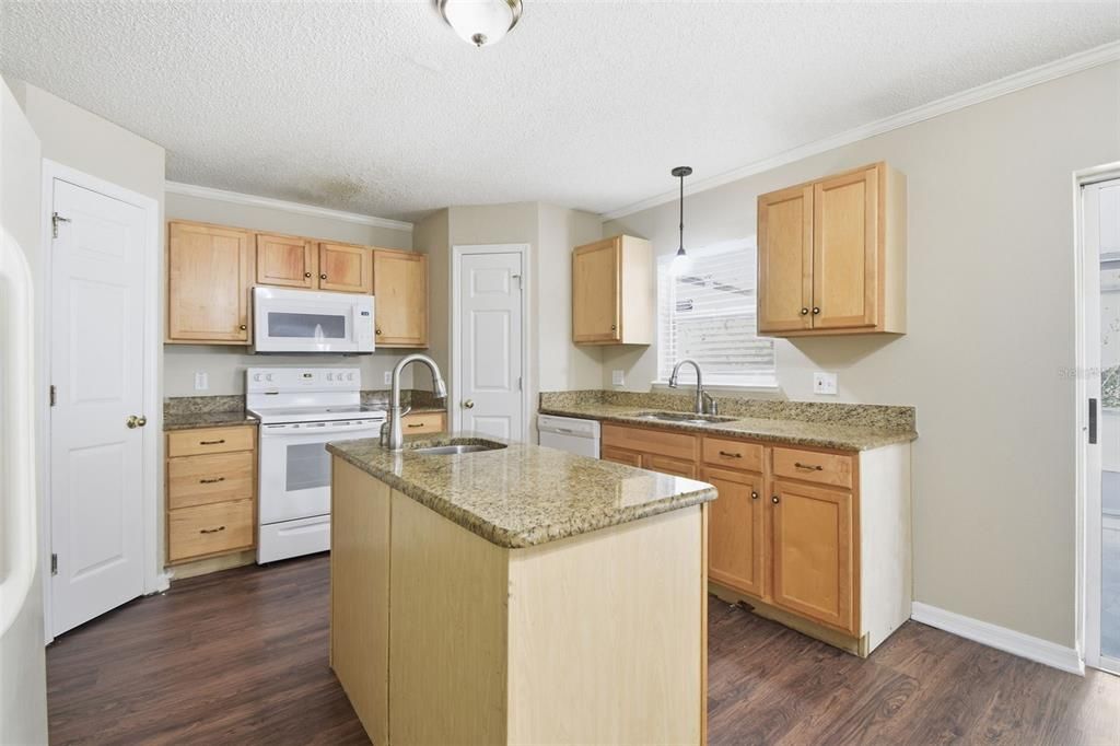 For Sale: $284,900 (4 beds, 2 baths, 2856 Square Feet)