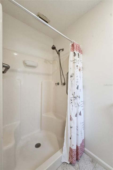 En Venta: $239,999 (2 camas, 2 baños, 1305 Pies cuadrados)