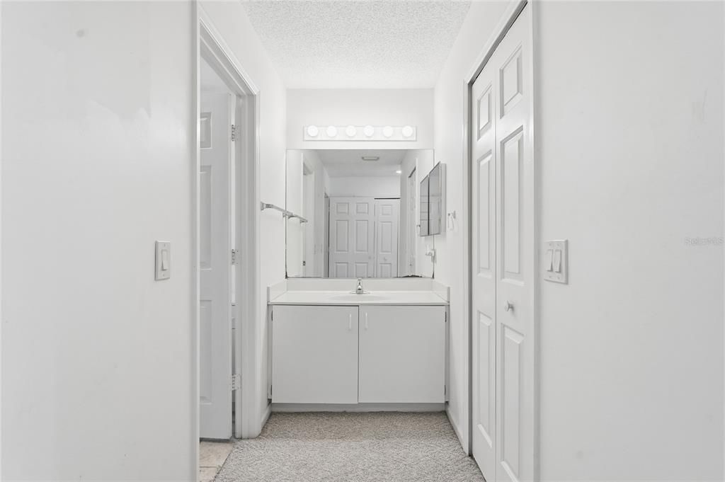 En Venta: $239,999 (2 camas, 2 baños, 1305 Pies cuadrados)