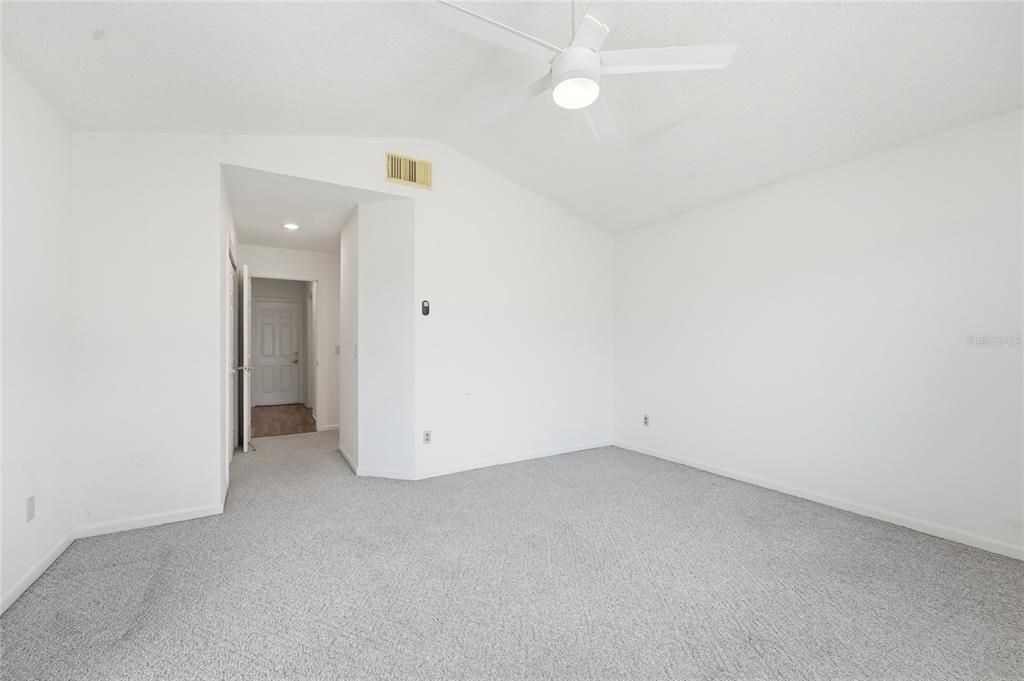 En Venta: $239,999 (2 camas, 2 baños, 1305 Pies cuadrados)