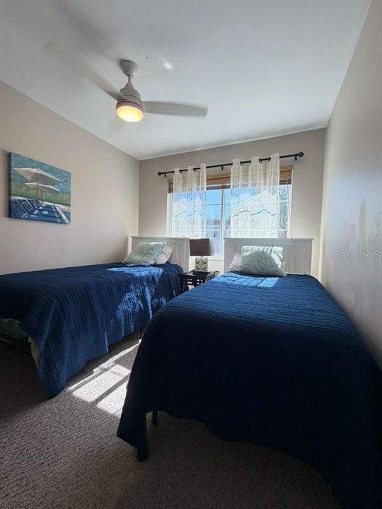 出租: $1,800 (2 贝兹, 2 浴室, 840 平方英尺)