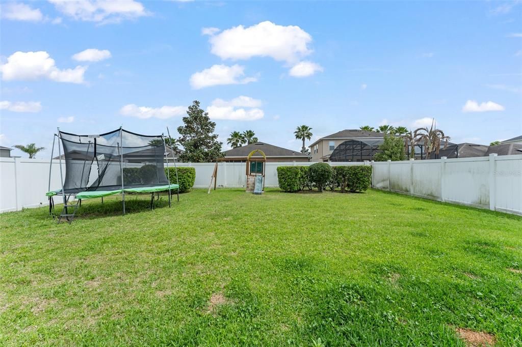 En Venta: $565,000 (5 camas, 2 baños, 3021 Pies cuadrados)
