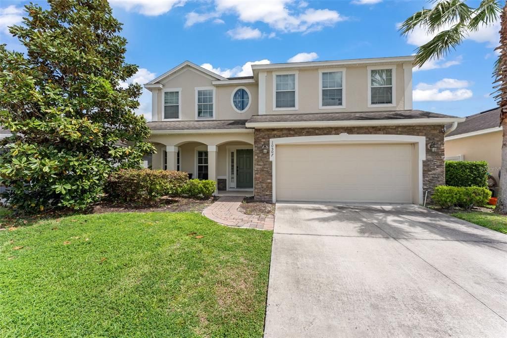 En Venta: $565,000 (5 camas, 2 baños, 3021 Pies cuadrados)