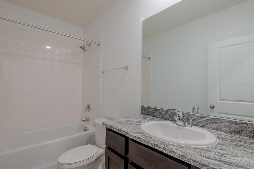 For Rent: $1,995 (3 beds, 2 baths, 1673 Square Feet)