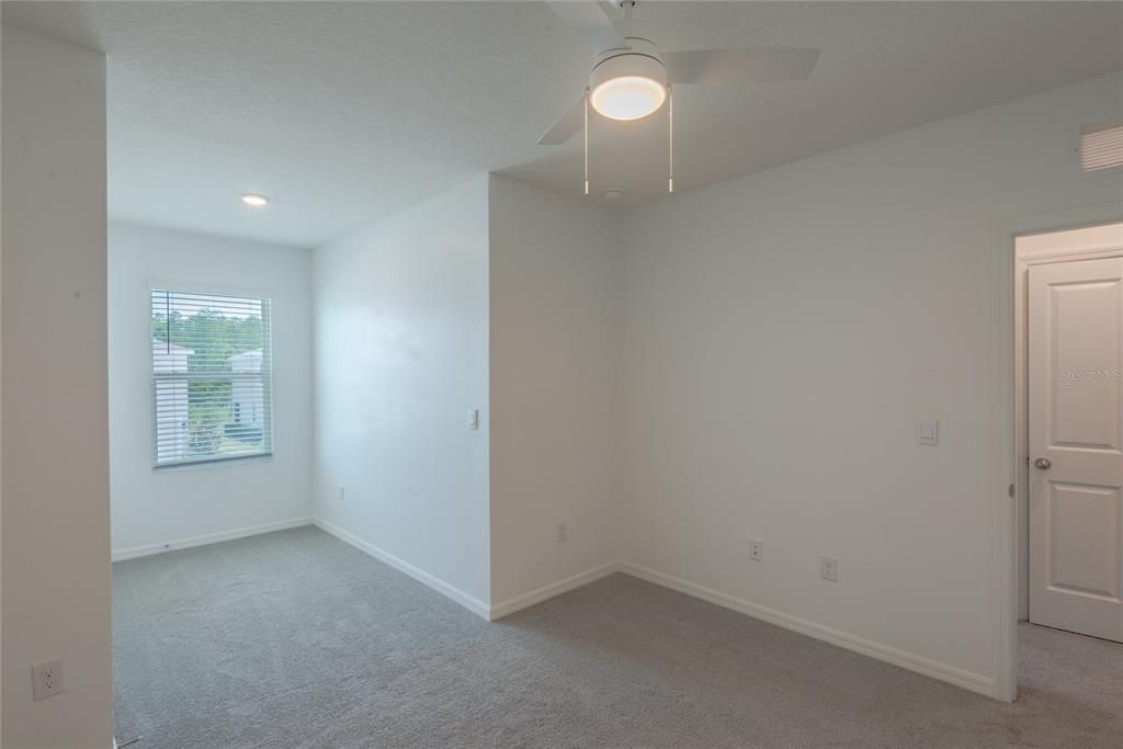 For Rent: $1,995 (3 beds, 2 baths, 1673 Square Feet)