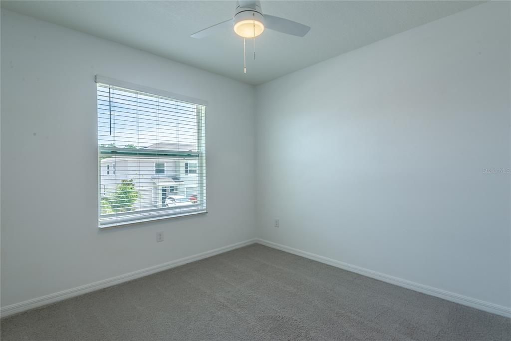 For Rent: $1,995 (3 beds, 2 baths, 1673 Square Feet)
