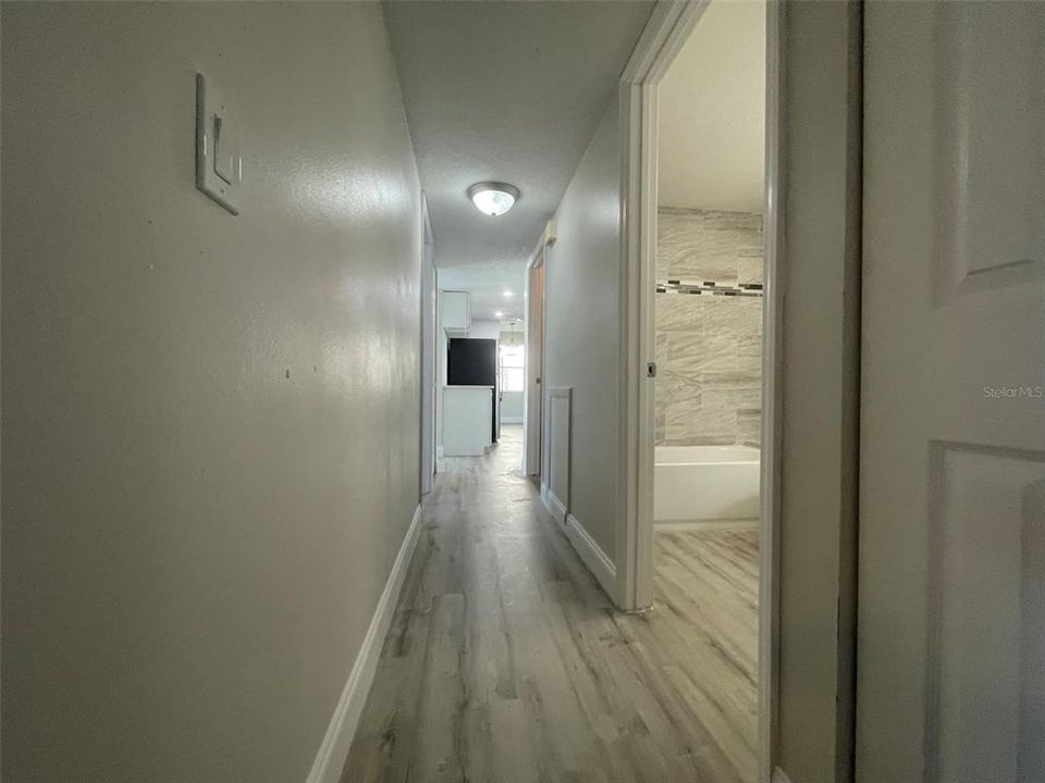 В аренду: $1,900 (2 спален, 2 ванн, 915 Квадратных фут)