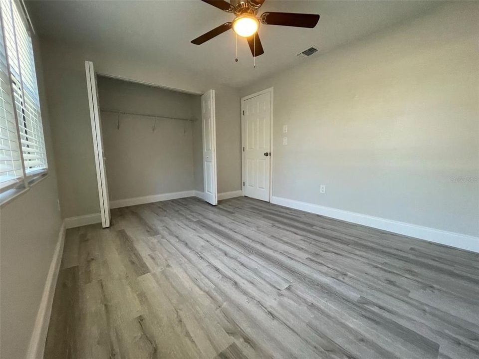 В аренду: $1,900 (2 спален, 2 ванн, 915 Квадратных фут)